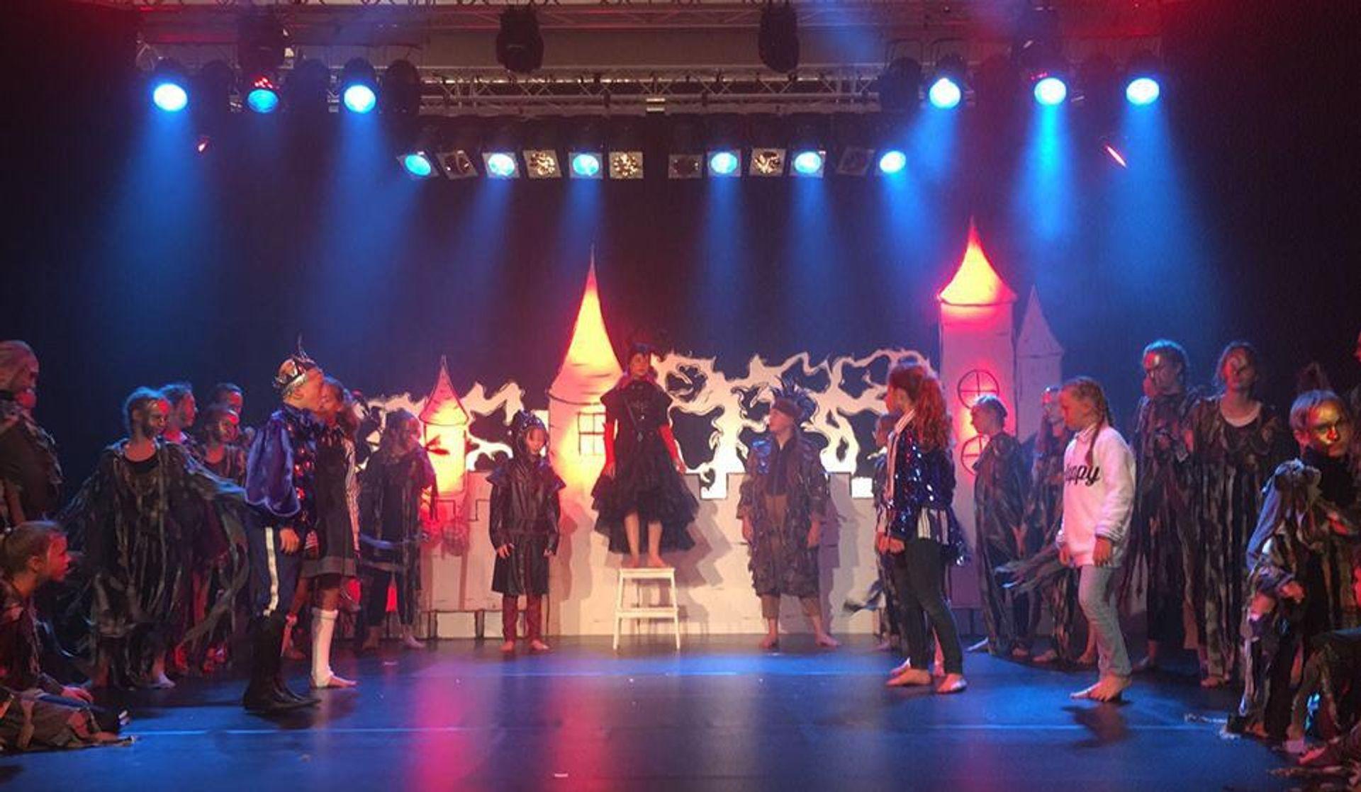 Frontstage