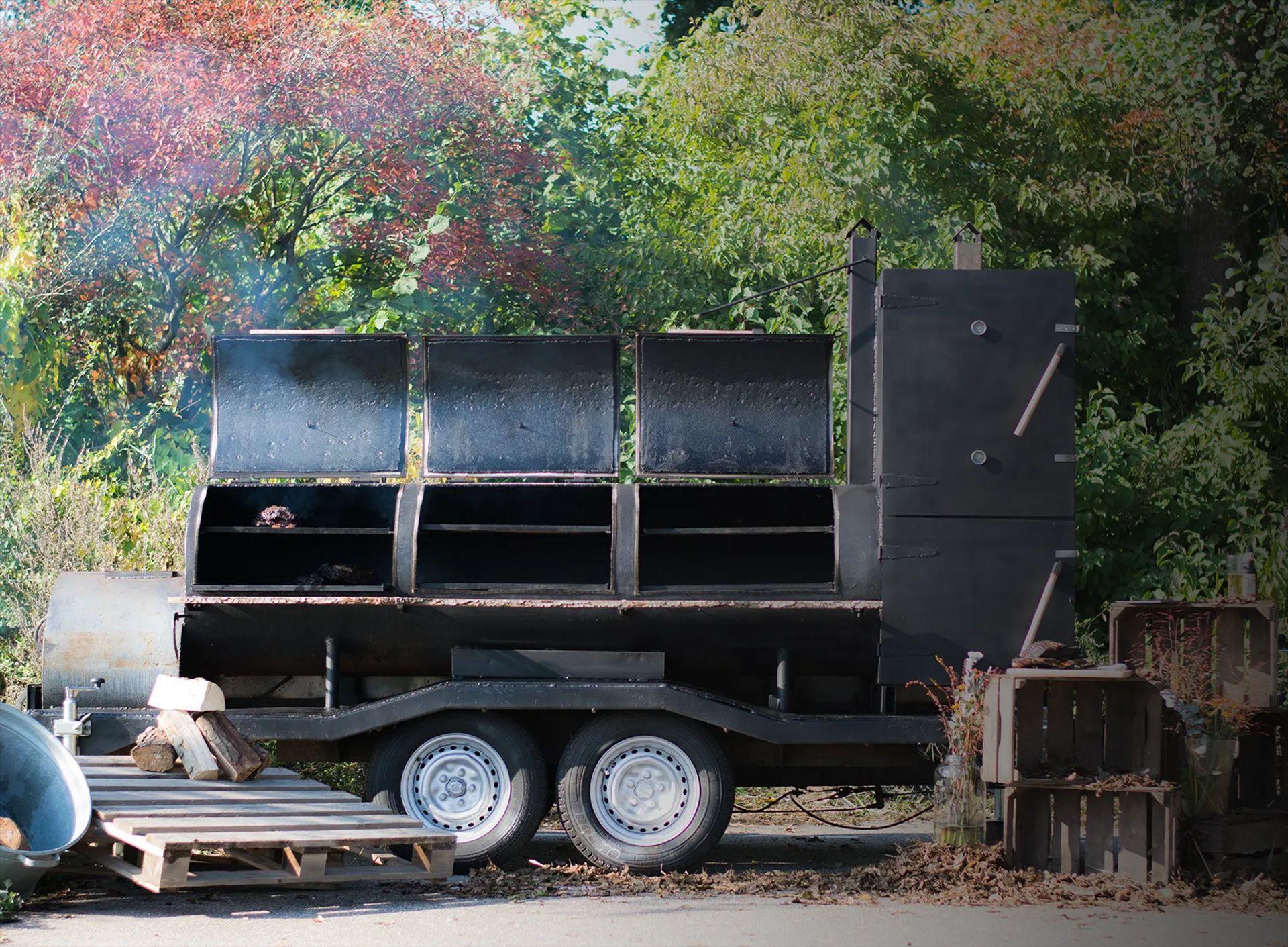 Smoke 'N Roast, foto 2