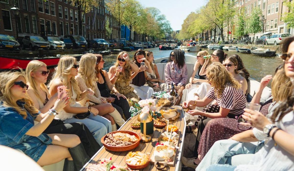 Tapas en Drinks boot (prive sloep met schipper)
