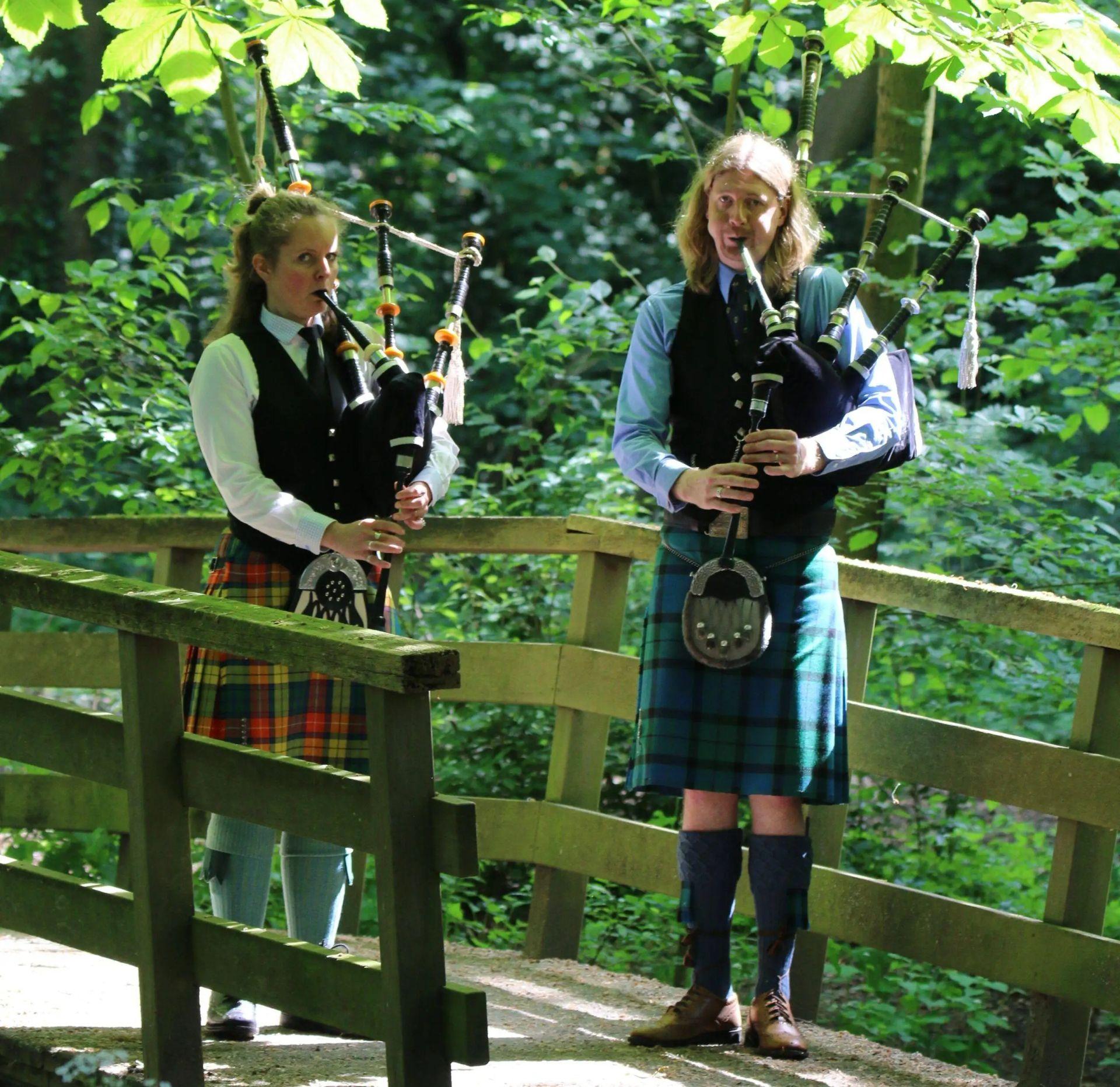 MacKay Bagpipe Services, foto 2