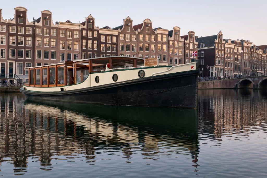 Eco Boats · Salonboot 75 personen