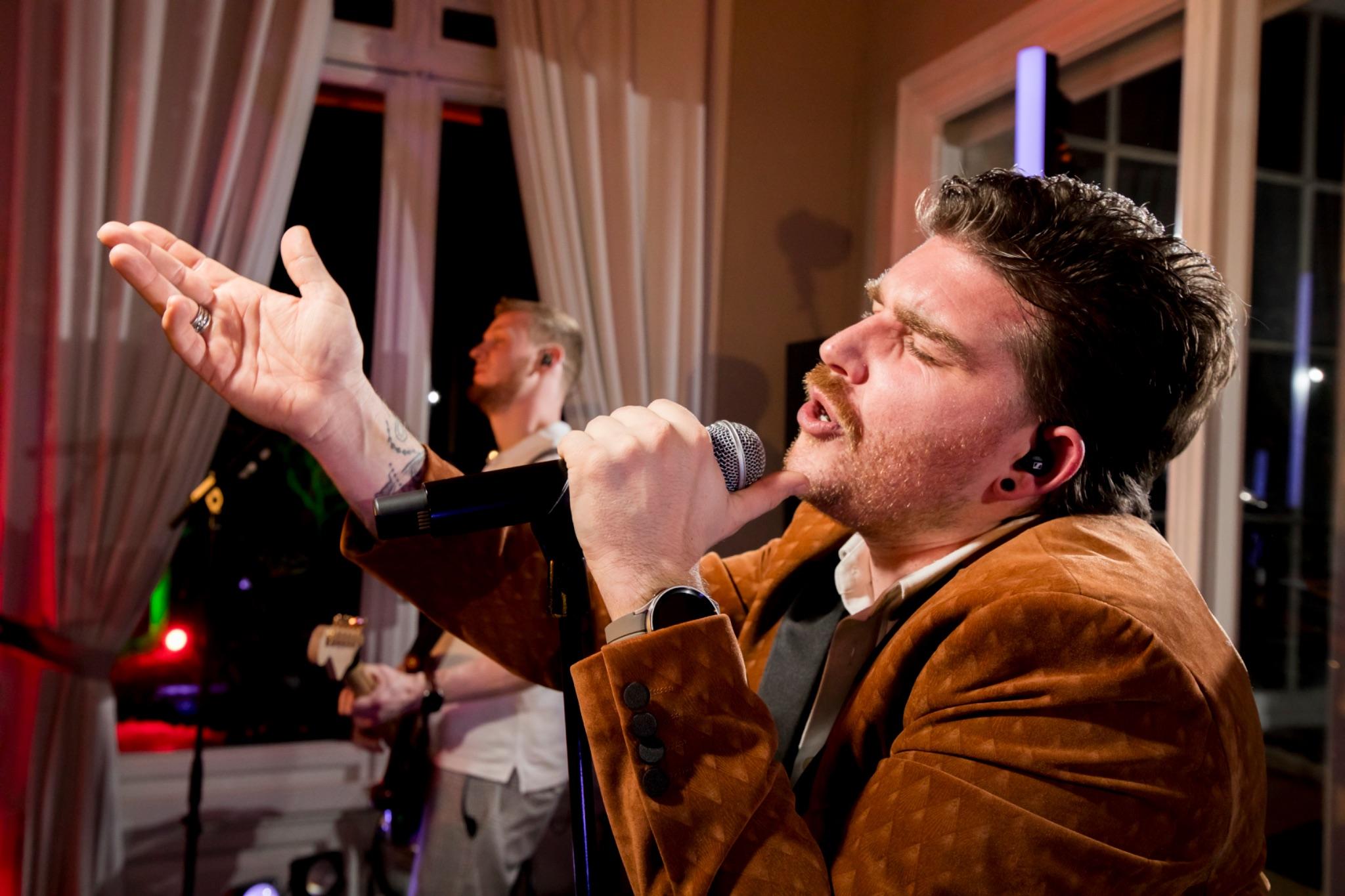 GiGA Coverband